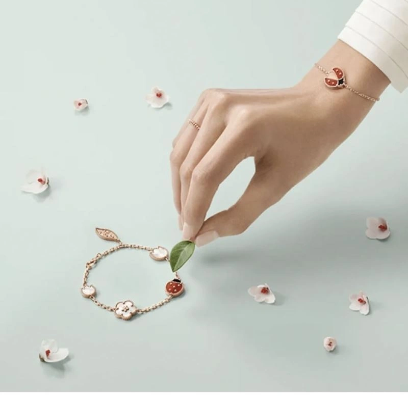 Functional Vca Bracelets 255303