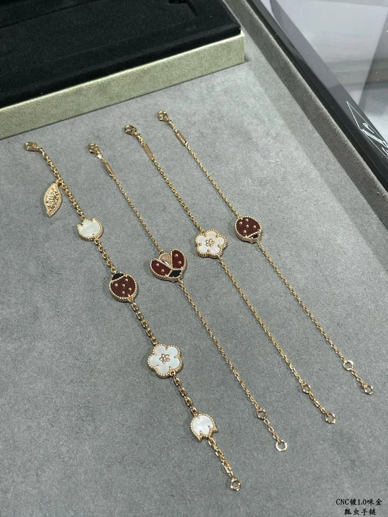 Vca Bracelets Trendy 255301