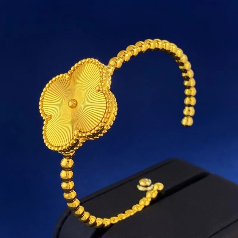 Vca Bracelets Breathable 255066