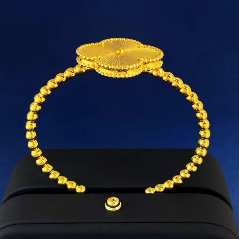 Vca Bracelets Breathable 255066