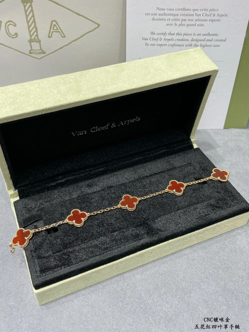 Vca Bracelets Versatile 255065
