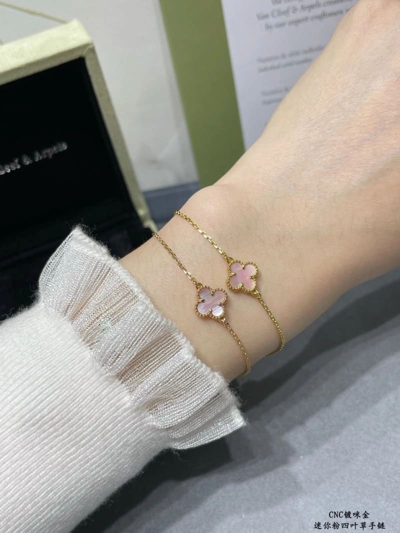 Durable Vca Bracelets 255059