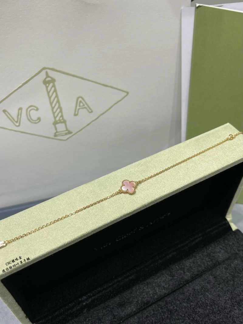 Durable Vca Bracelets 255059