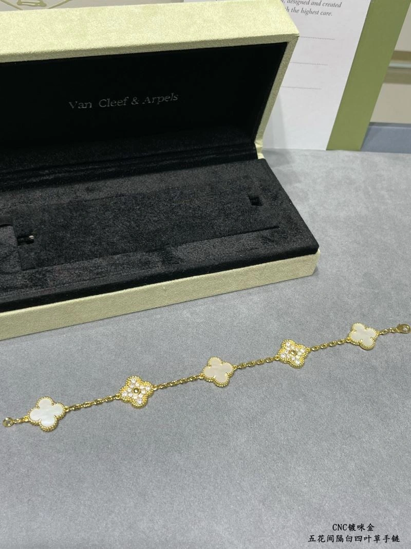 Vca Bracelets Flexible 255054