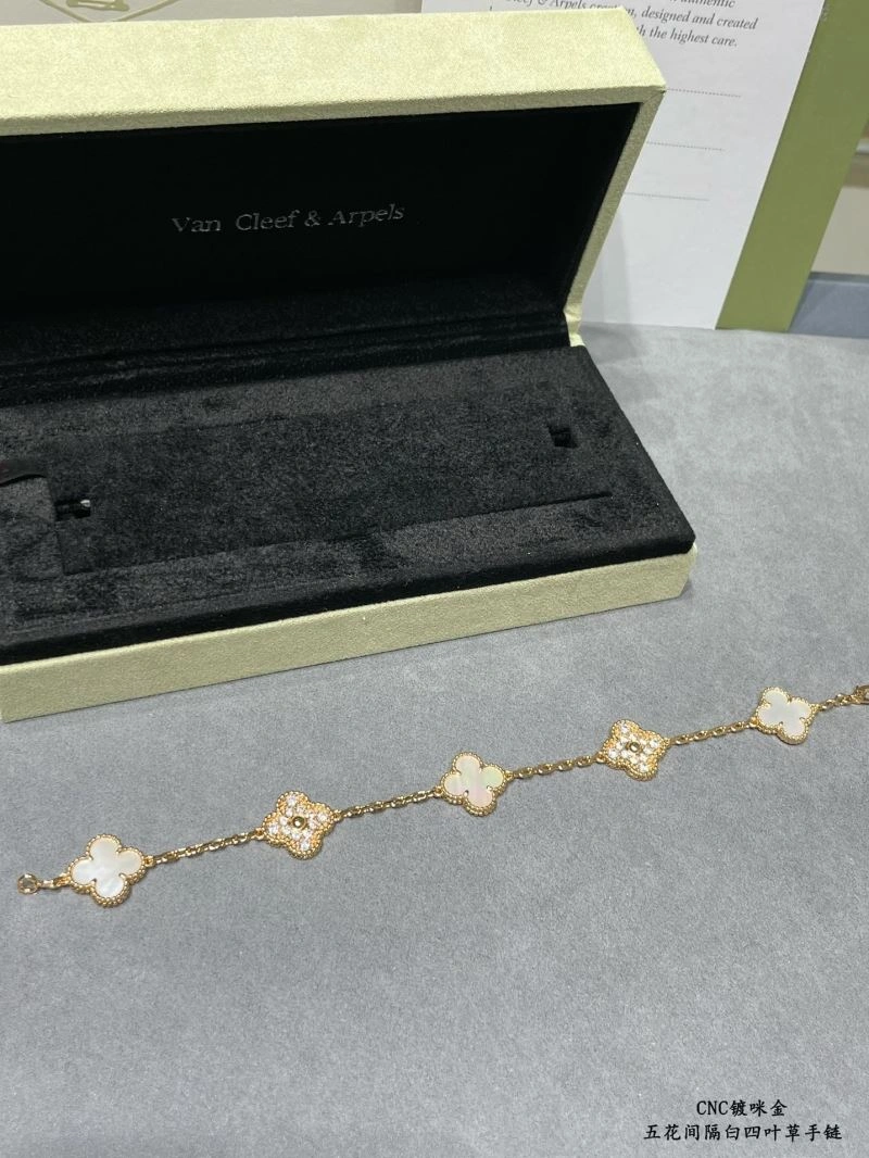 Vca Bracelets Flexible 255054