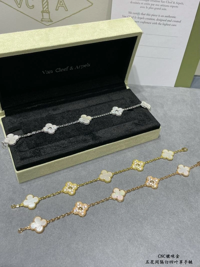 Vca Bracelets Flexible 255054