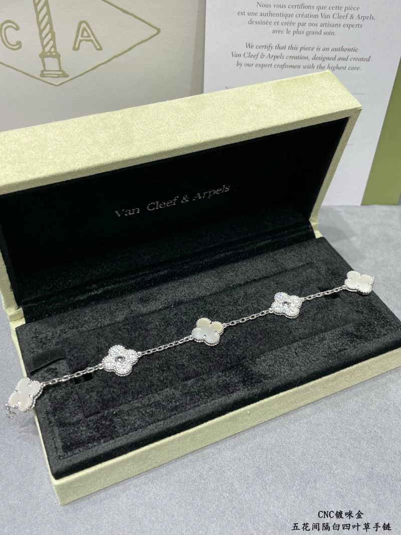 Vca Bracelets Flexible 255054