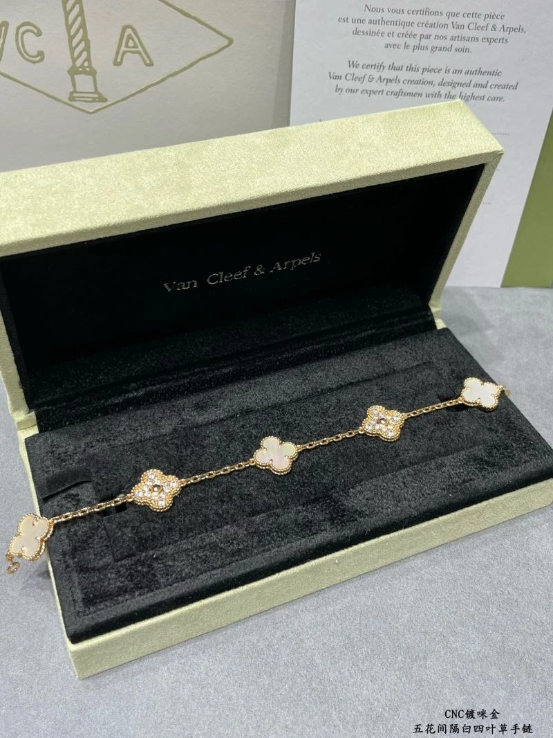 Vca Bracelets Flexible 255054