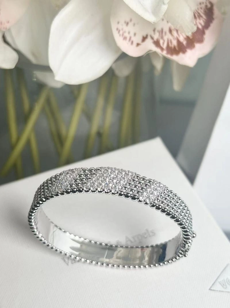 Trendy Vca Bracelets 255049