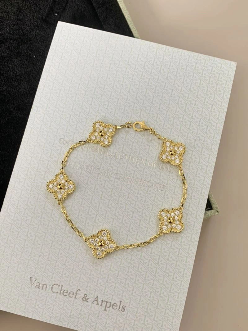 Breathable Vca Bracelets 255047