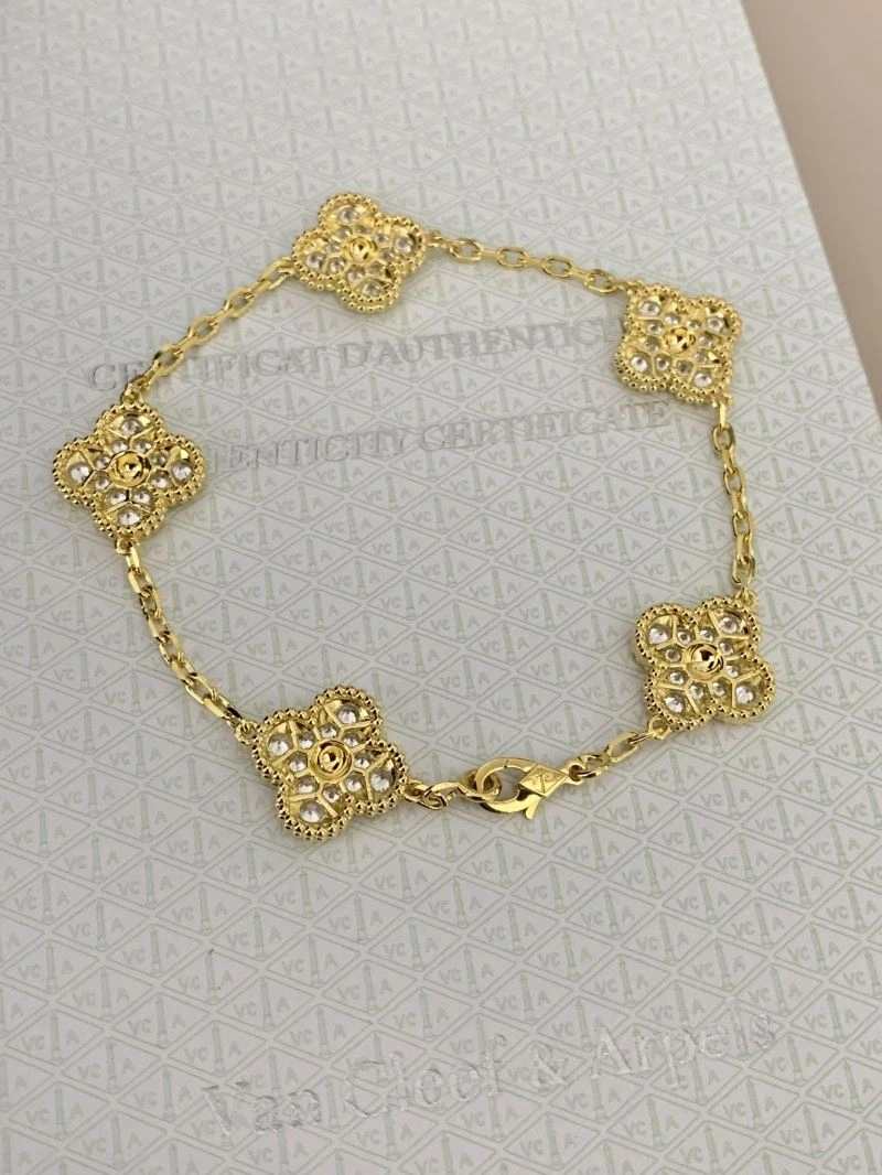 Breathable Vca Bracelets 255047