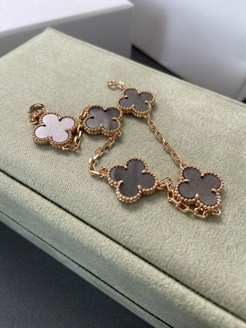 Comfortable Vca Bracelets 255032