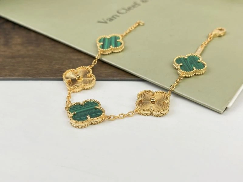 Vca Bracelets WellDesigned 254000