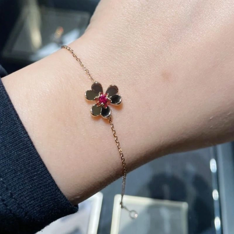 Affordable Vca Bracelets 255044
