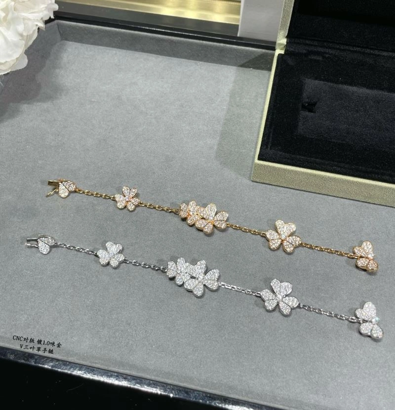 Vca Bracelets OnTrend 255036