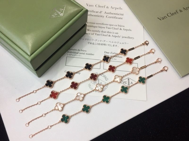 HighQuality Vca Bracelets 255033