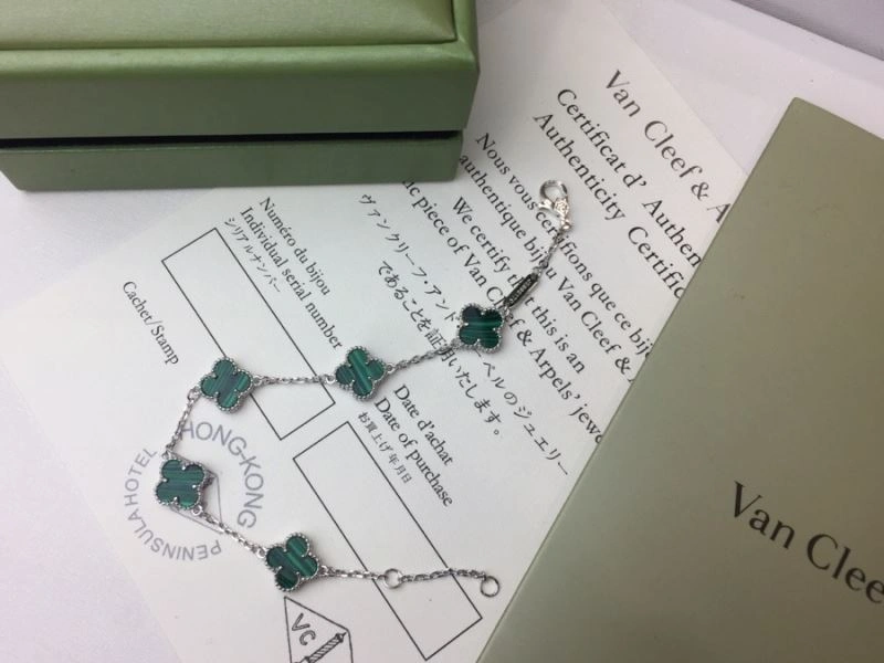 HighQuality Vca Bracelets 255033