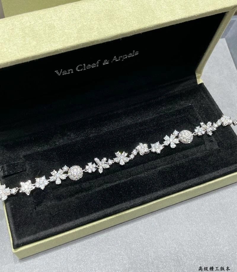 Vca Bracelets Sleek 255024