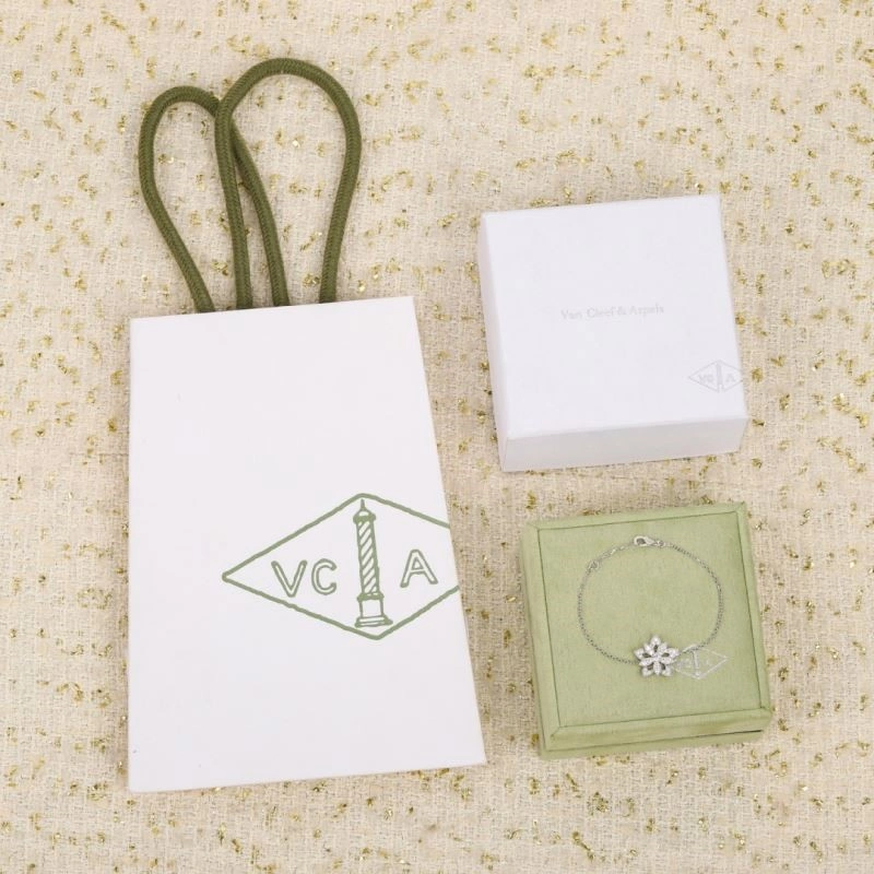 Elegant Vca Bracelets 254871