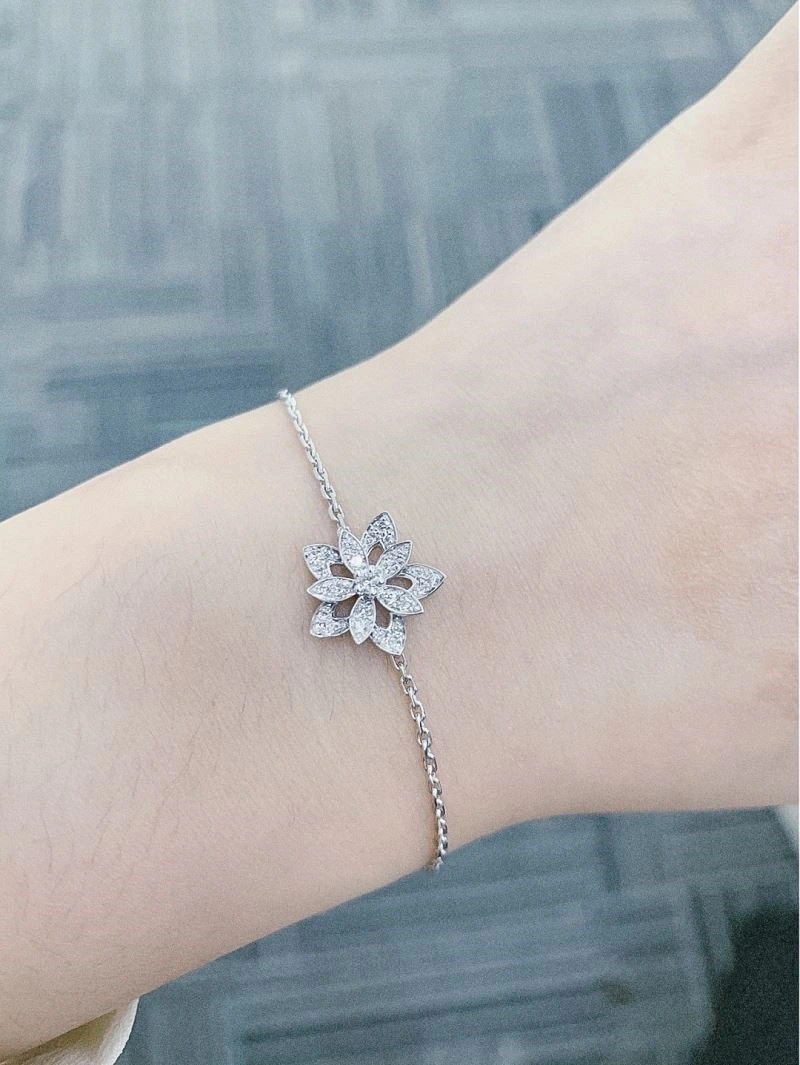 Elegant Vca Bracelets 254871