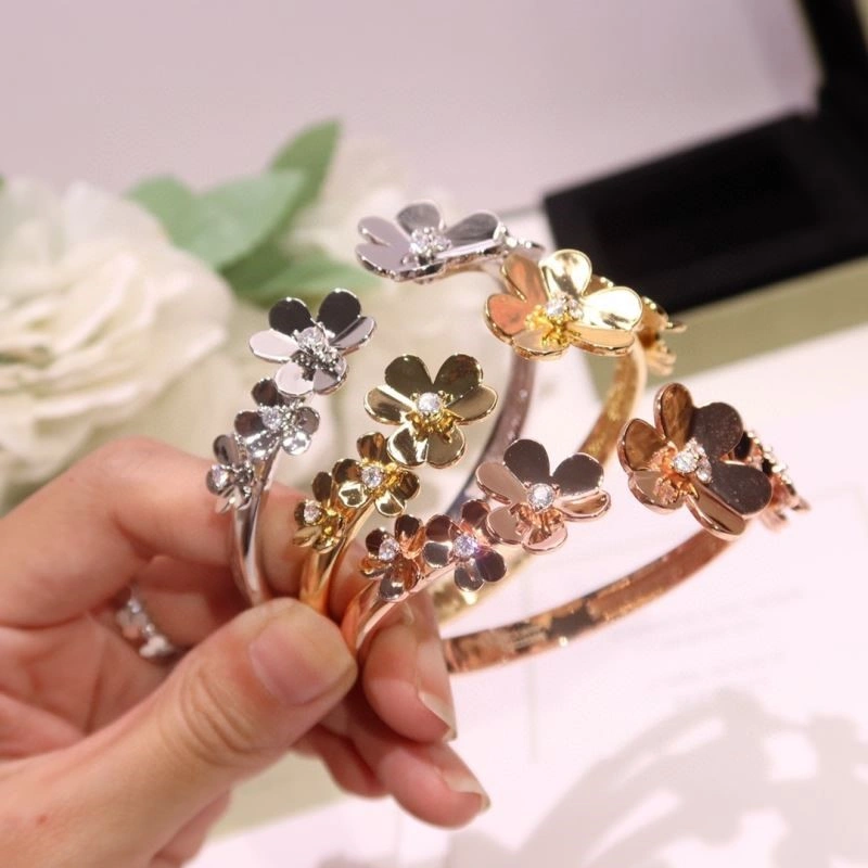 FashionForward Vca Bracelets 254885