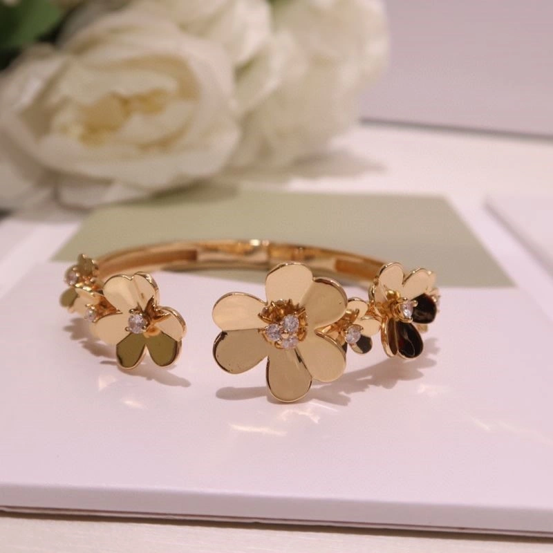 FashionForward Vca Bracelets 254885