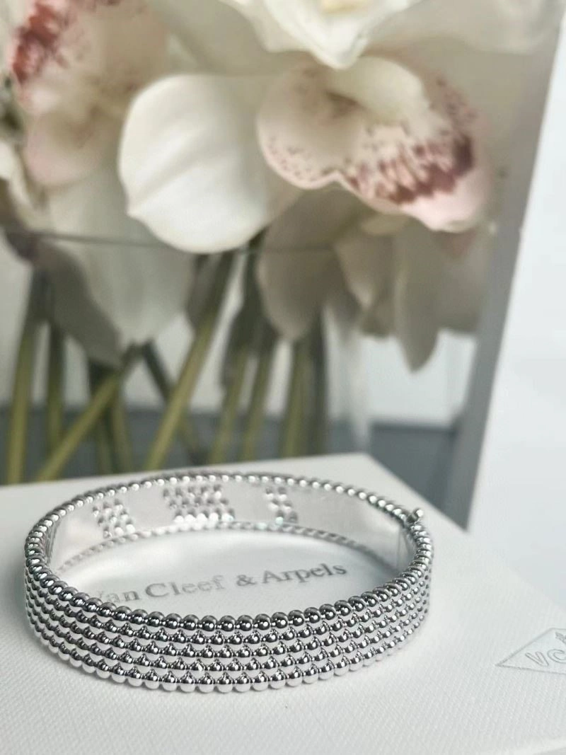 Fashionable Vca Bracelets 254862