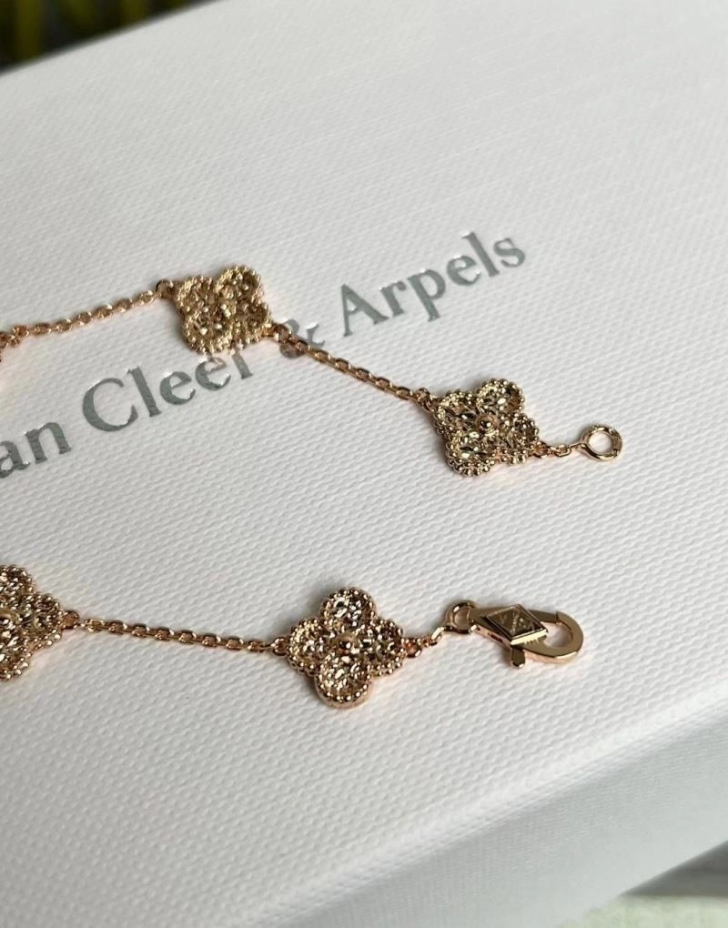 NewStyle Vca Bracelets 254859
