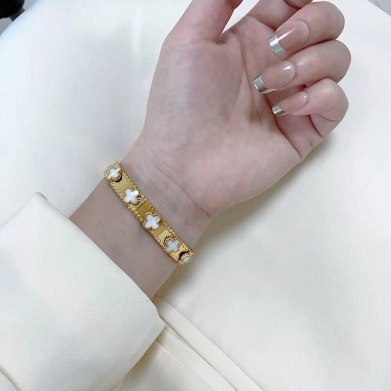 Vca Bracelets MoistureWicking 254854