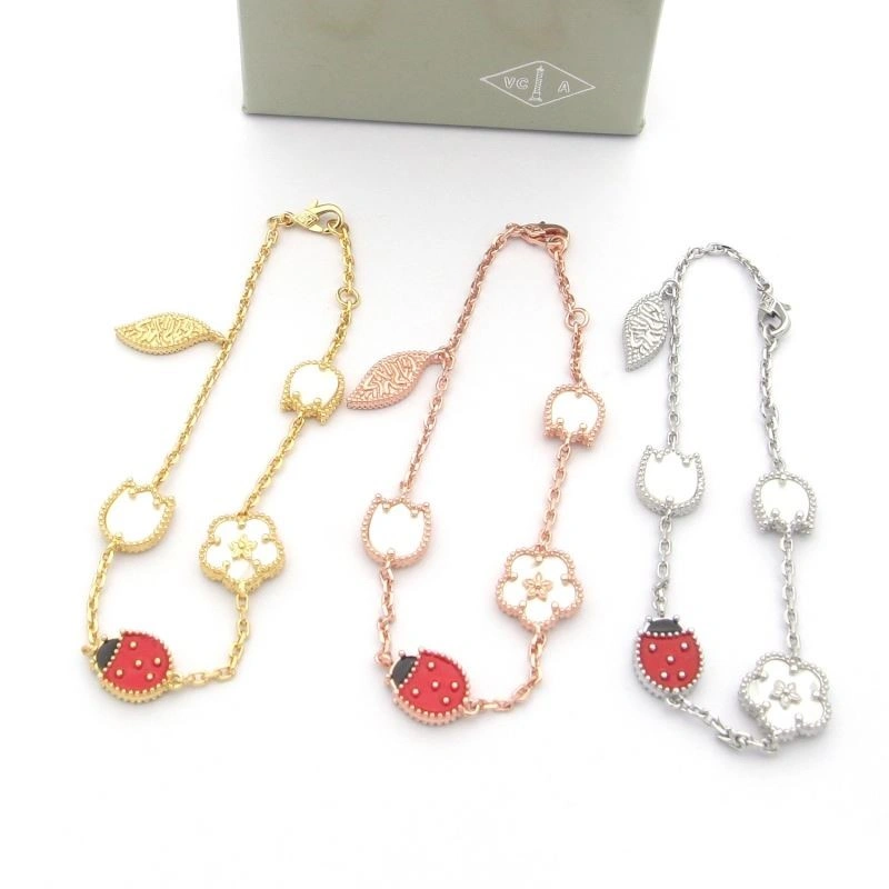 Seasonal Vca Bracelets 254879