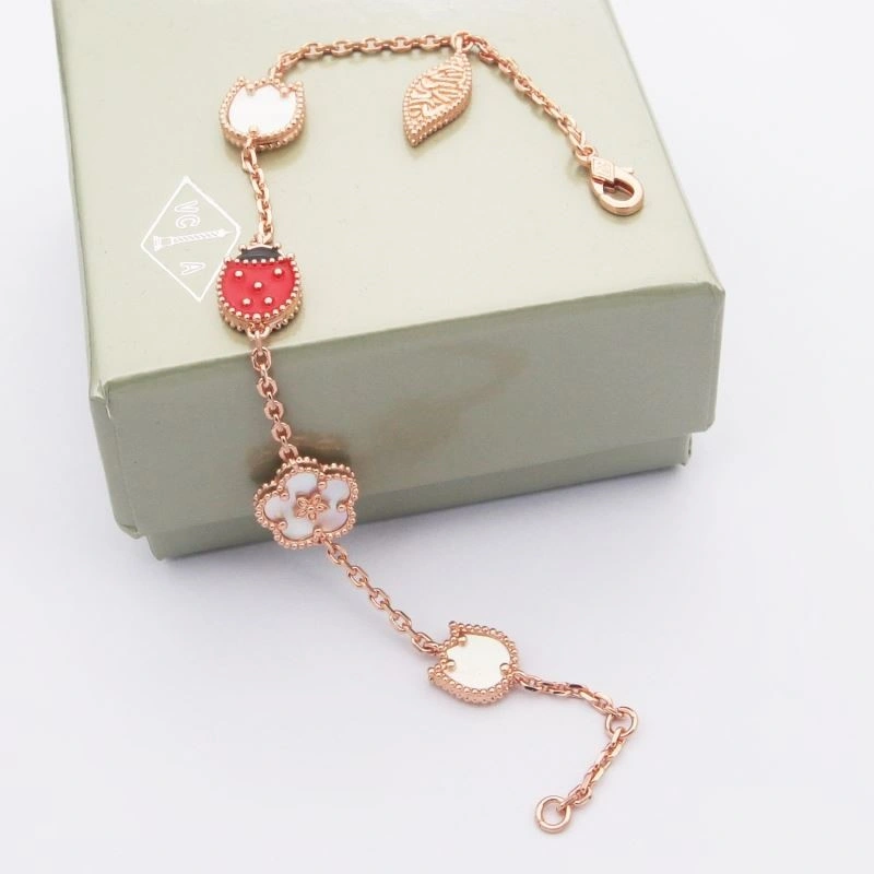 Seasonal Vca Bracelets 254879