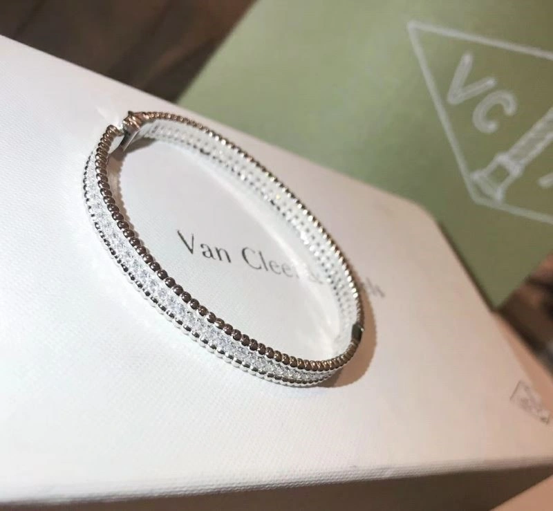 Sophisticated Vca Bracelets 254856