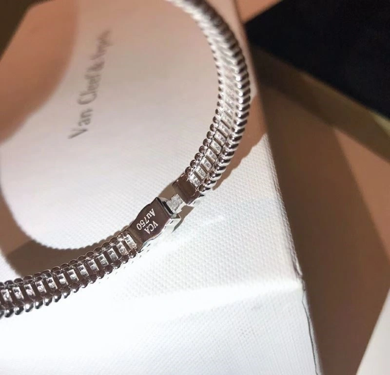 Sophisticated Vca Bracelets 254856