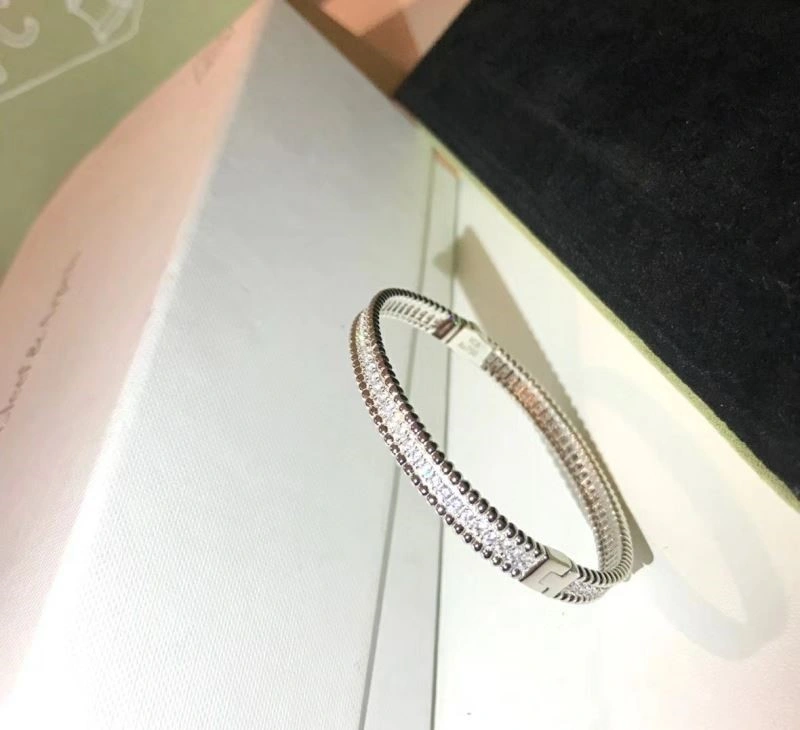 Sophisticated Vca Bracelets 254856