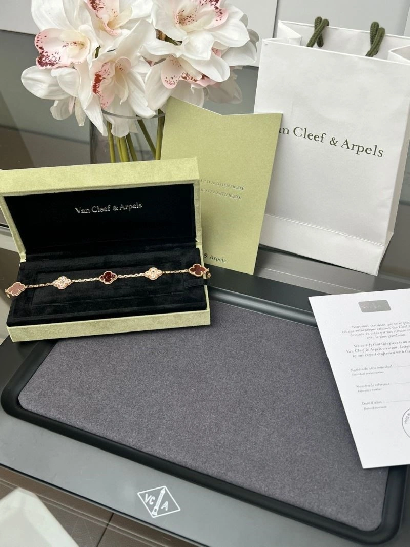 Comfortable Vca Bracelets 254852