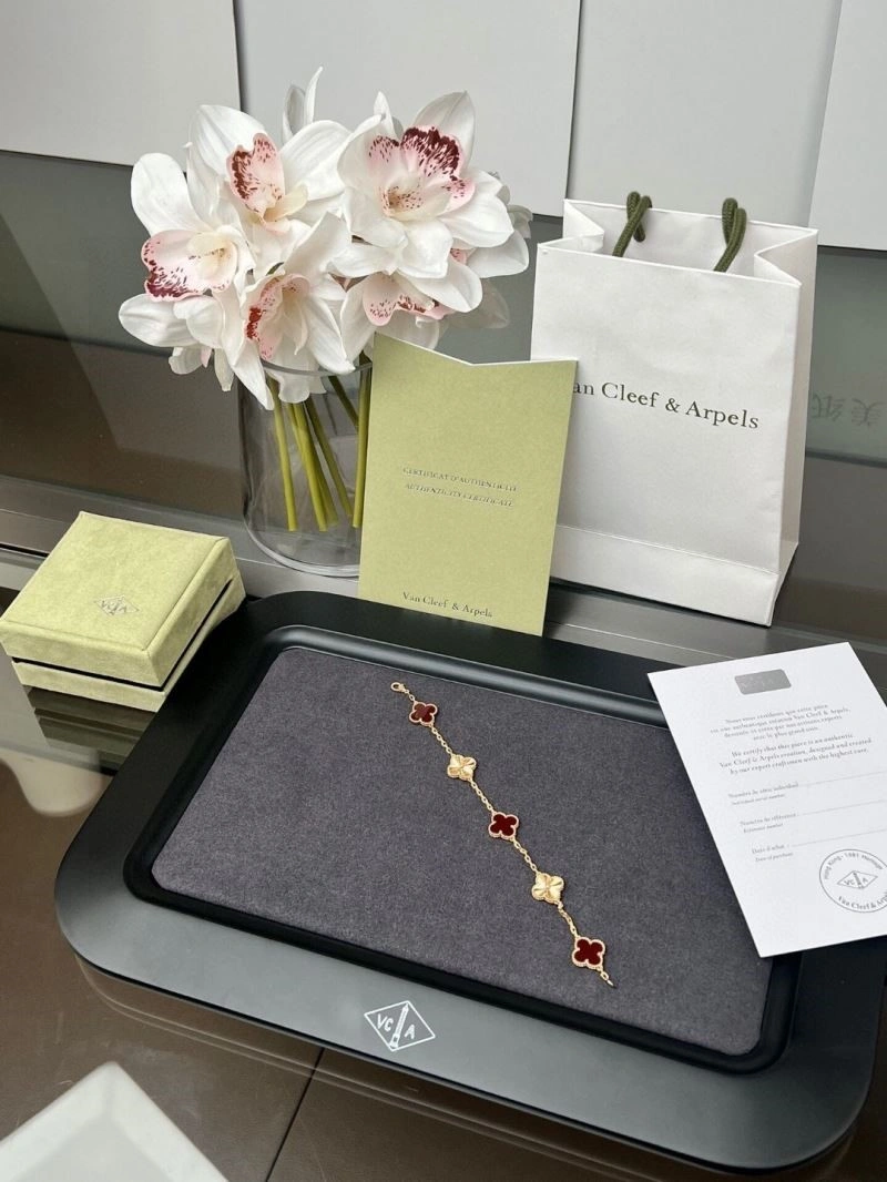 Vca Bracelets NewStyle 254855