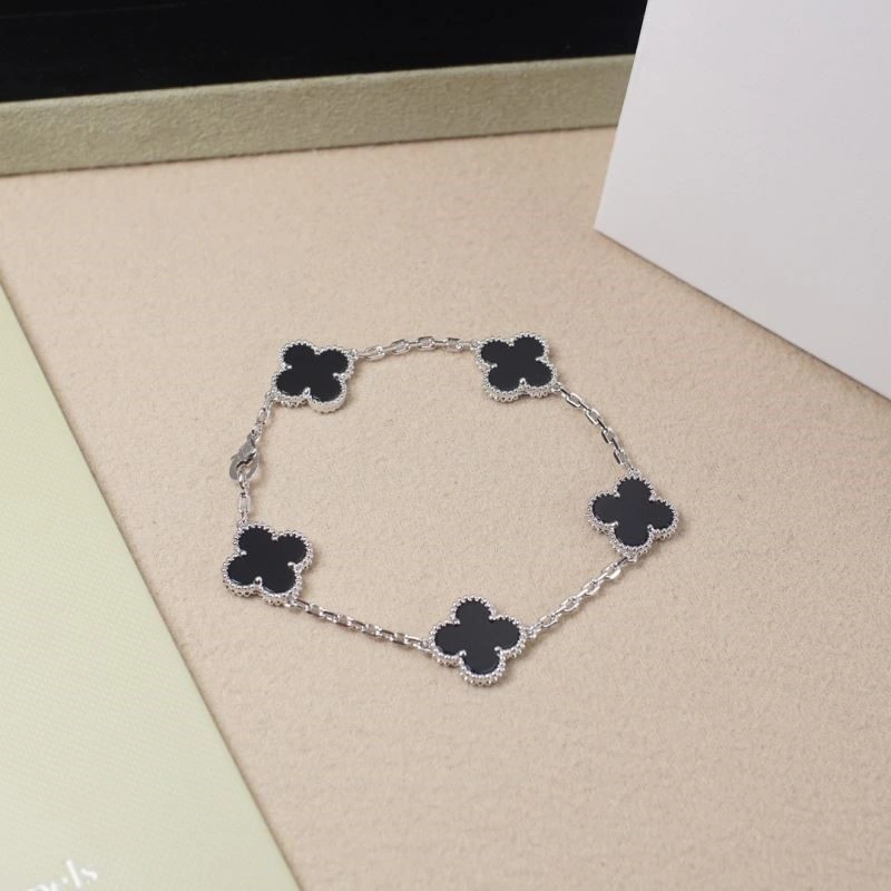 Resilient Vca Bracelets 254850