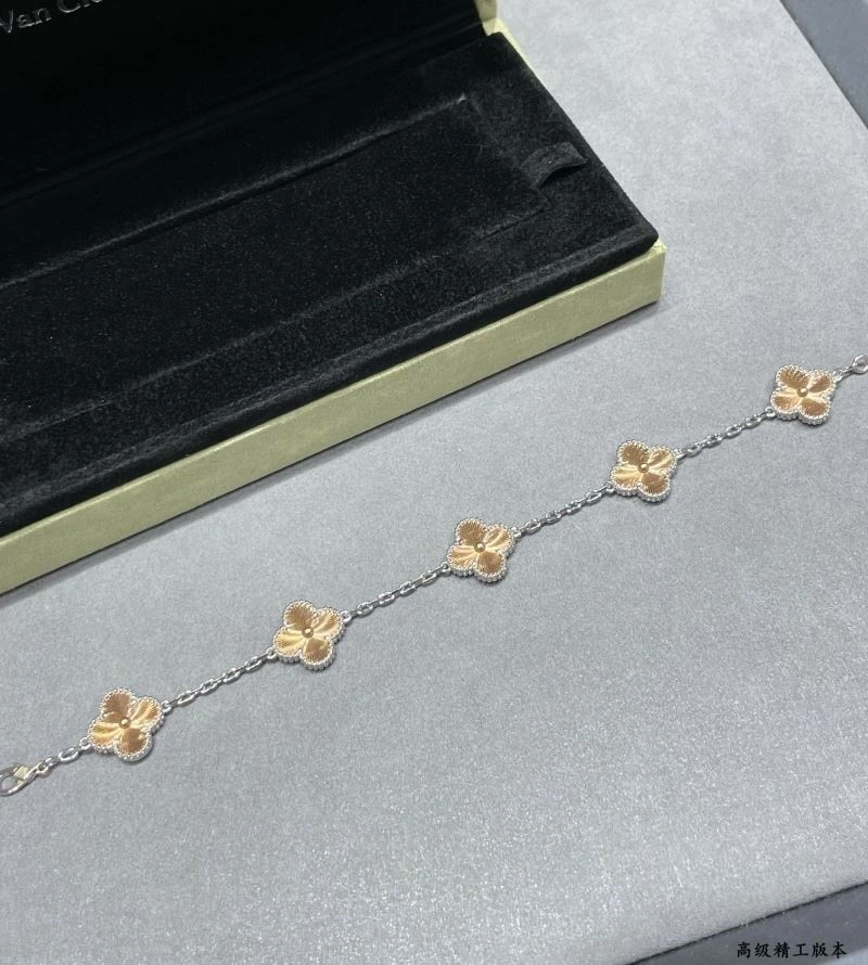 Functional Vca Bracelets 254849