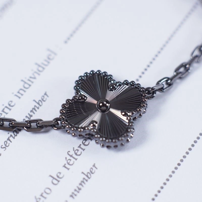 Contemporary Vca Bracelets 254842