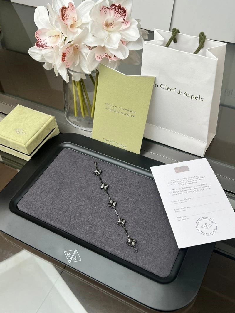 Vca Bracelets Lightweight 254826