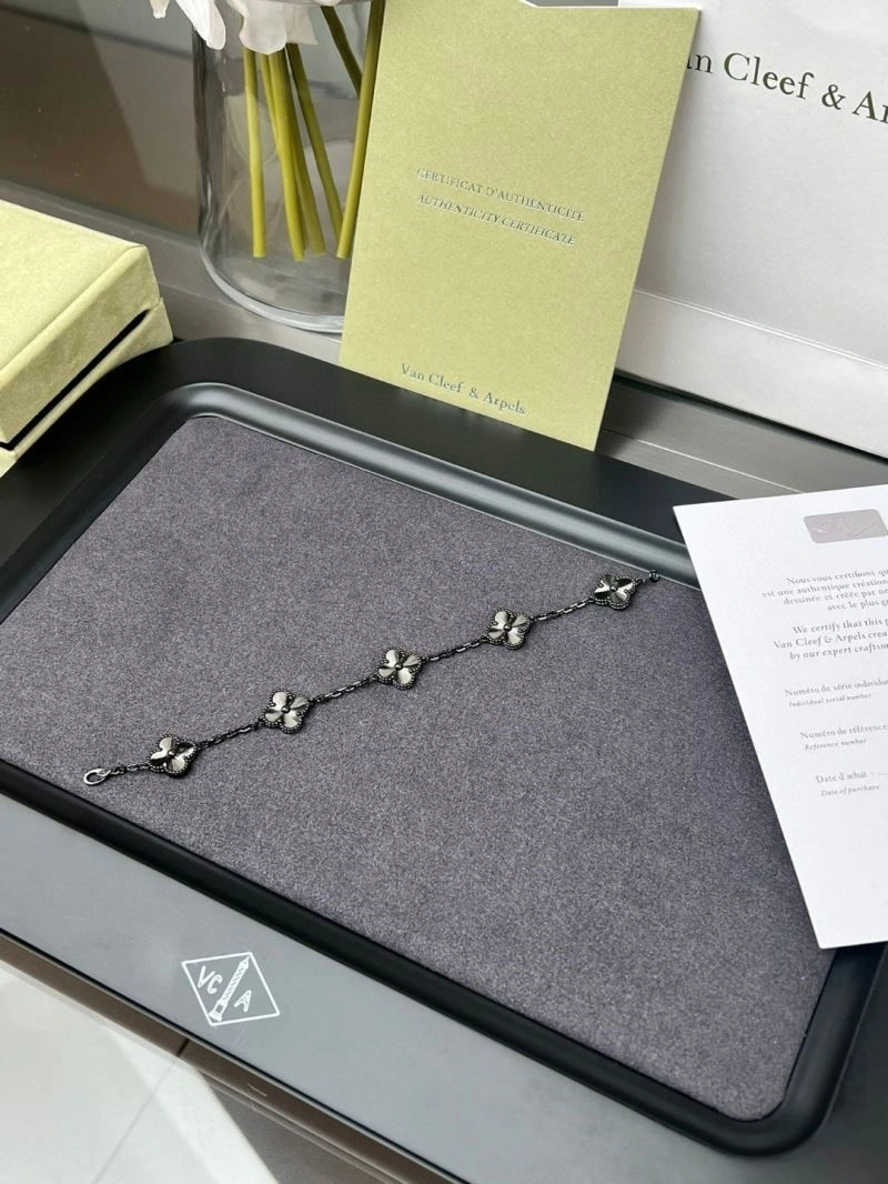 Vca Bracelets Lightweight 254826