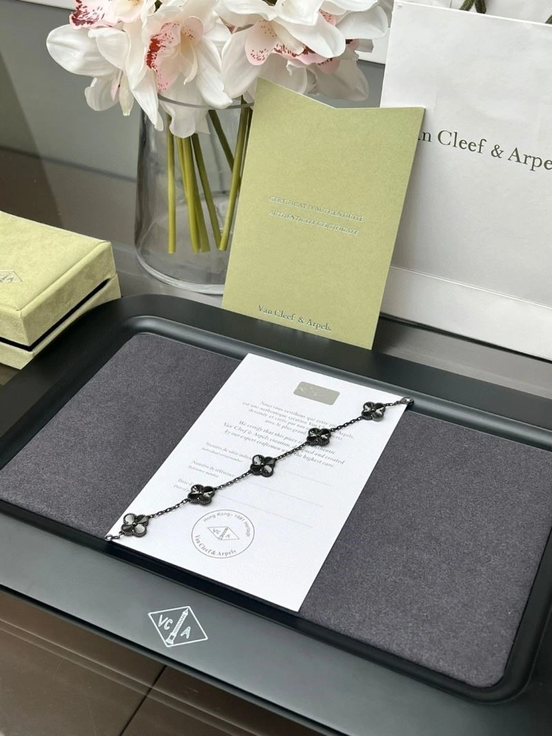 Vca Bracelets Lightweight 254826