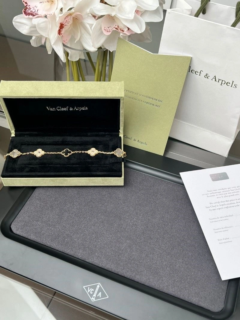OdorResistant Vca Bracelets 254828