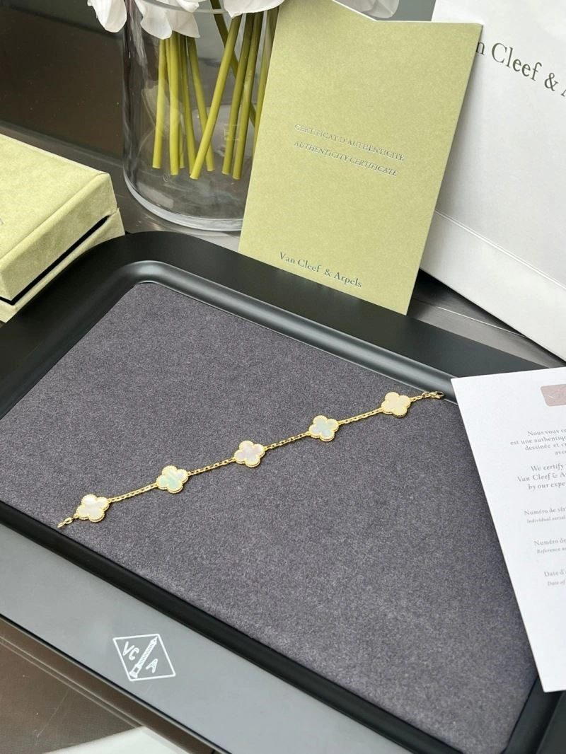 Vca Bracelets UrbanStyle 254829