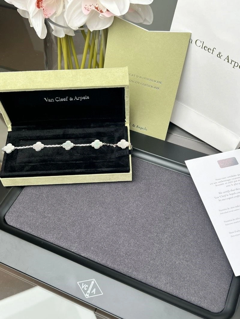 Vca Bracelets Upgraded 254824