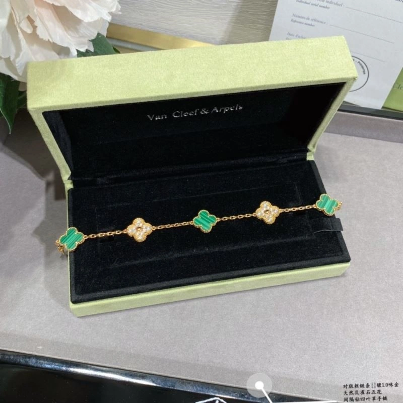 Unique Vca Bracelets 254819