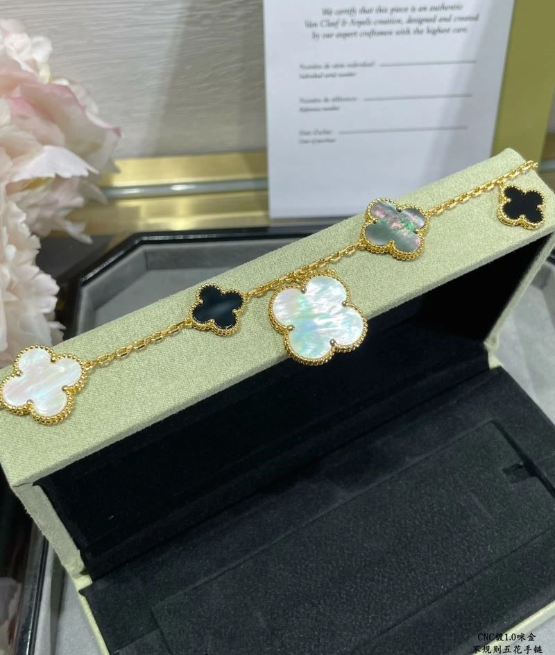 Fashionable Vca Bracelets 254813