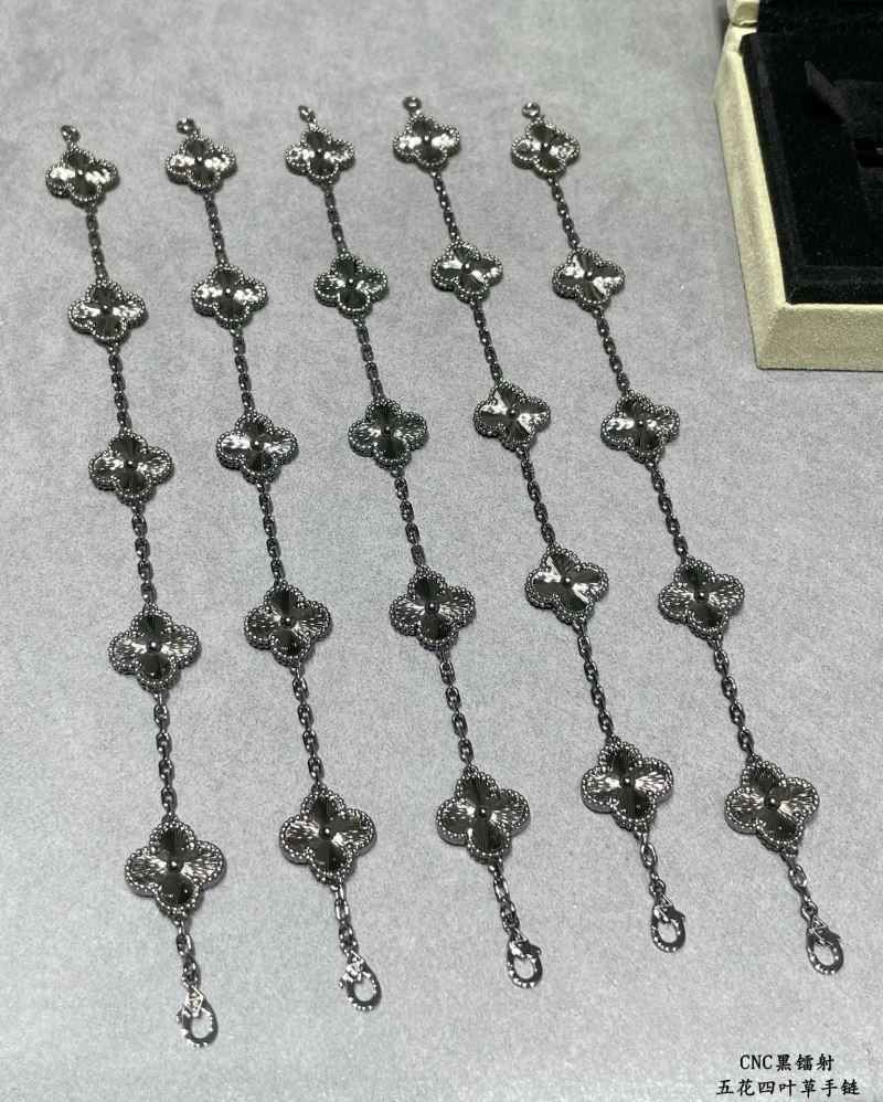 Vca Bracelets Stretchable 254805