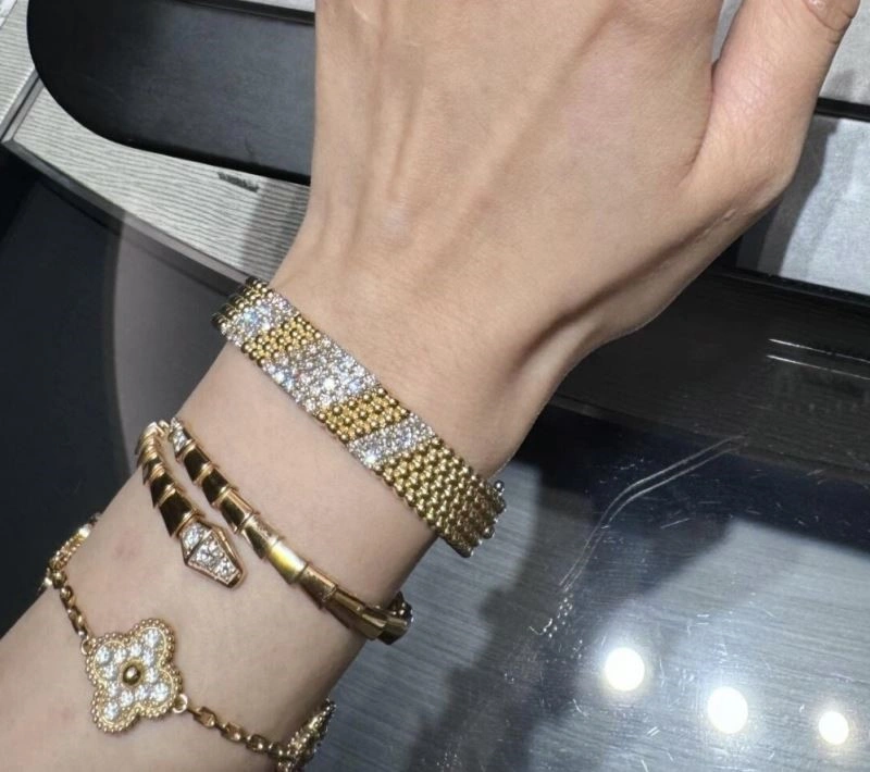 Vca Bracelets NewStyle 254801