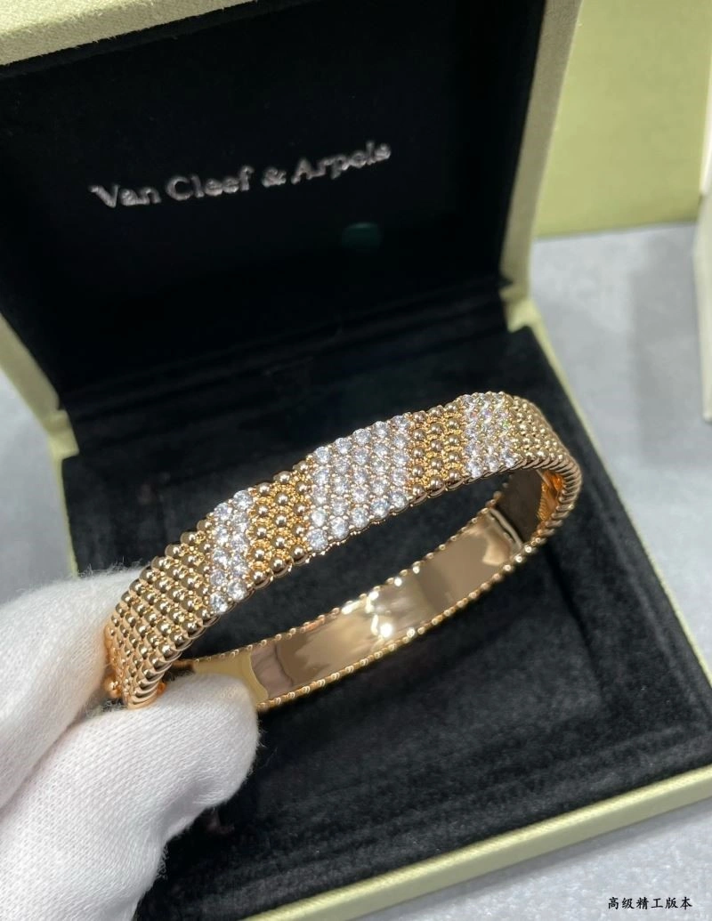 Vca Bracelets NewStyle 254801